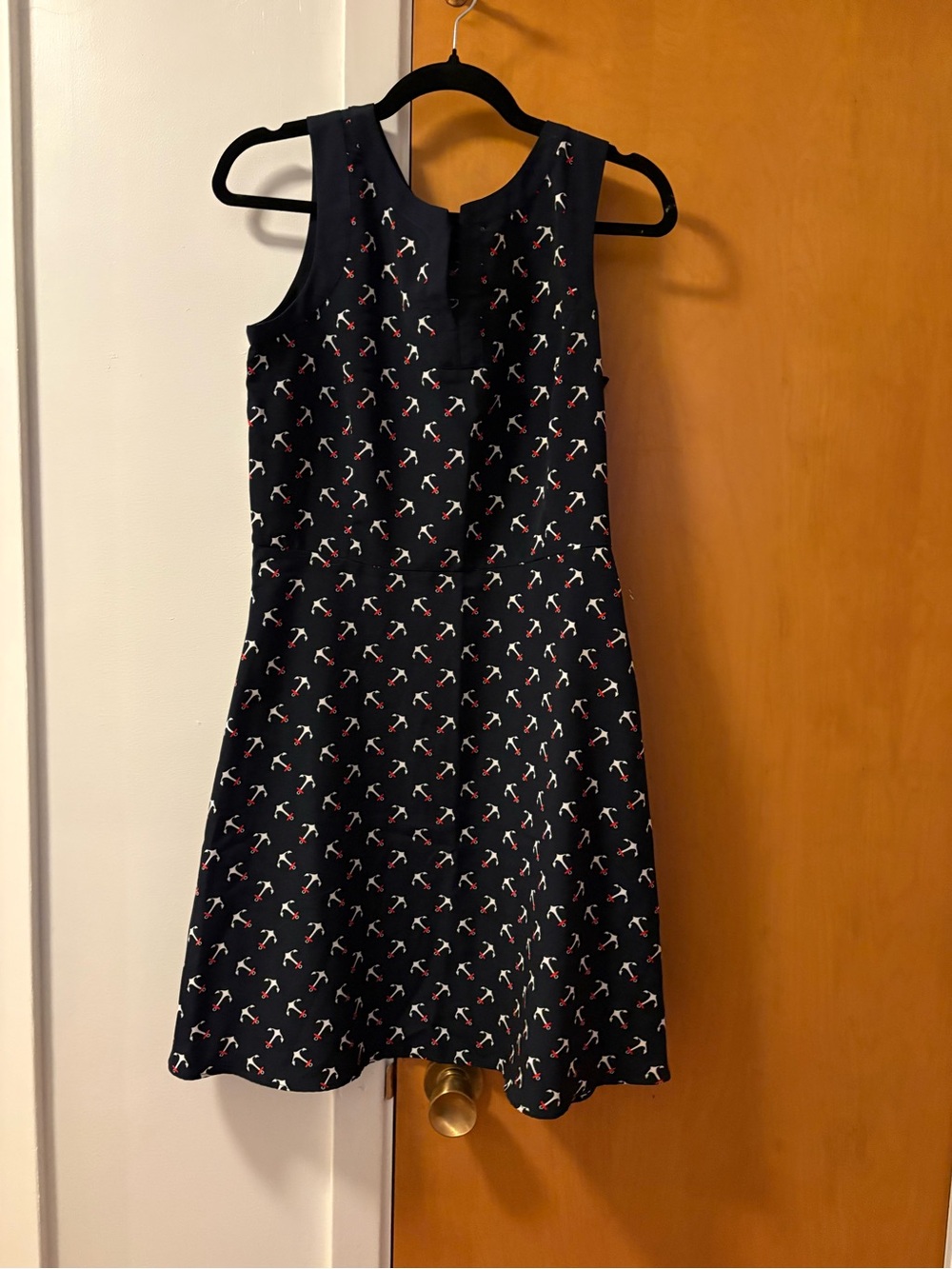 Adorable Tommy Hilfiger Navy Sleeveless Dress with Anchor Print - size 8
